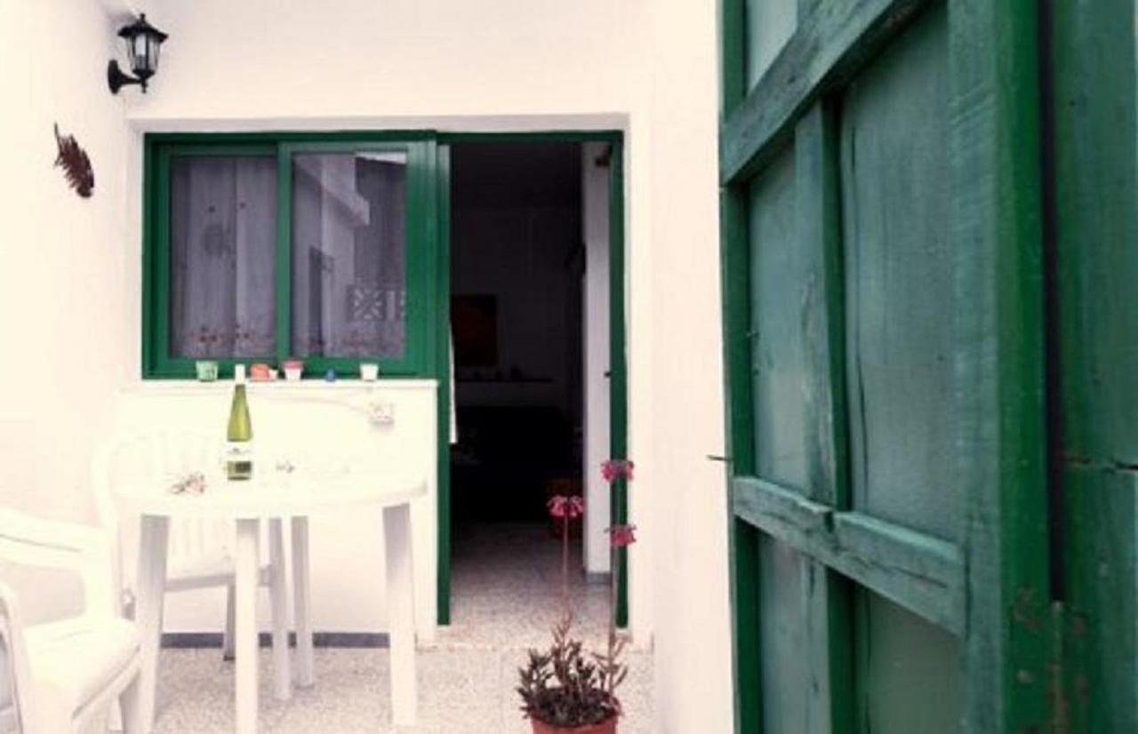 Apartamento Mar y Sol Tamaduste con terracita y barbacoa a 12 metros del mar Exterior foto